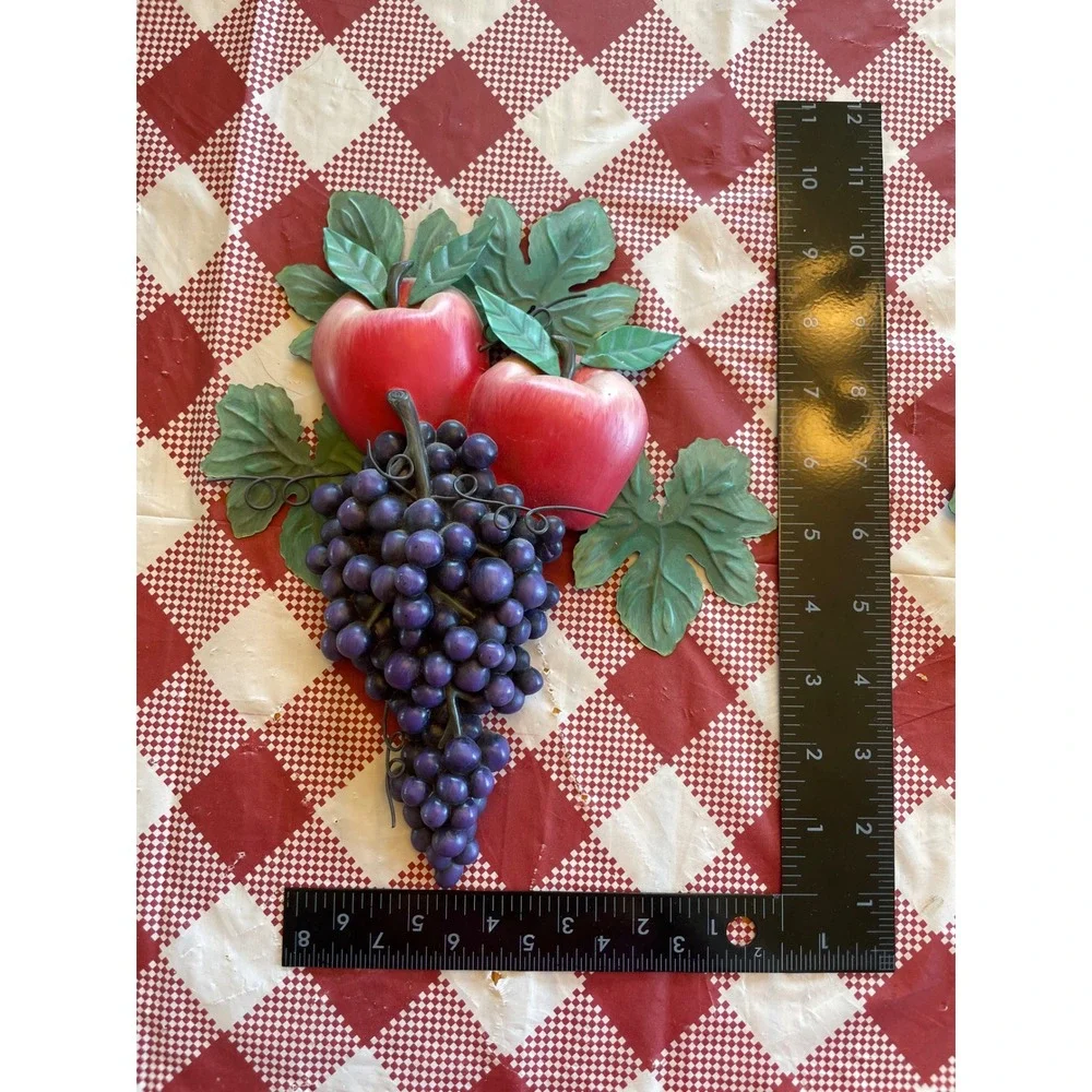 WMG 2006 Fruit Wall Decor Set Grapes Apples Pear Resin Metal Kitchen Art 2pc